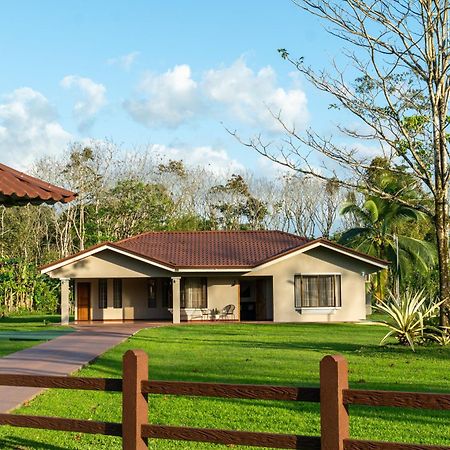 Casa Roble Fortuna La Fortuna Εξωτερικό φωτογραφία