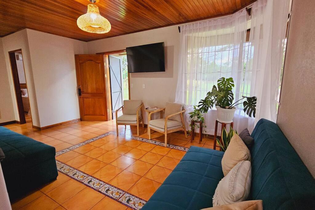 Casa Roble Fortuna La Fortuna Εξωτερικό φωτογραφία