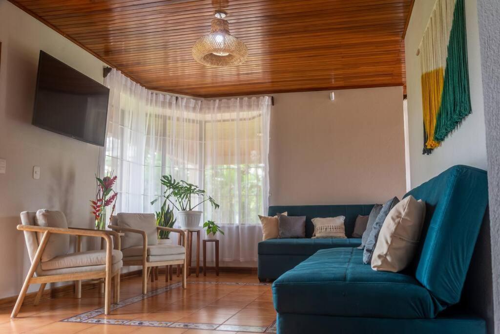 Casa Roble Fortuna La Fortuna Εξωτερικό φωτογραφία